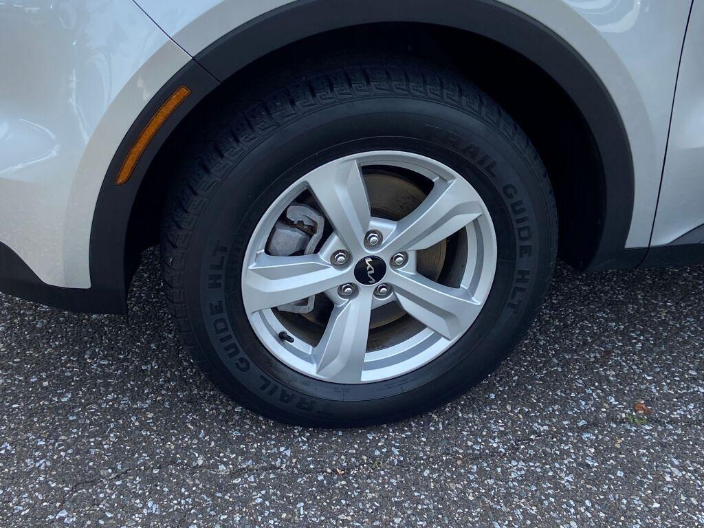 used 2022 Kia Sorento car, priced at $24,495