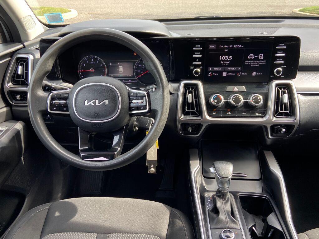 used 2022 Kia Sorento car, priced at $24,495
