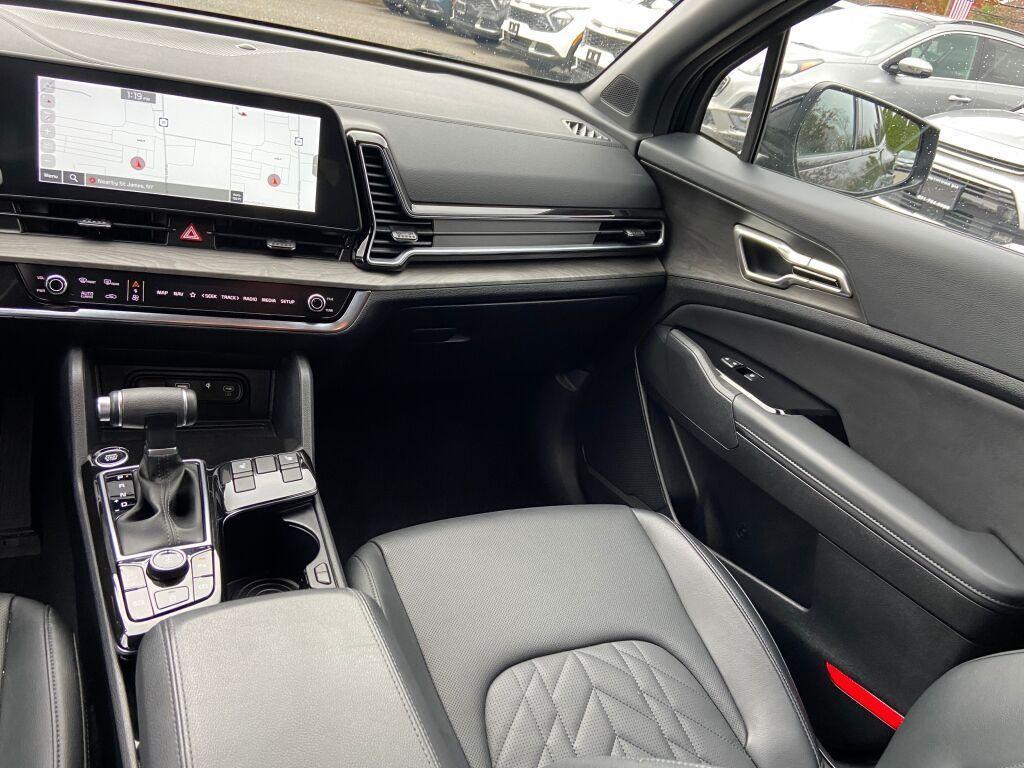 used 2025 Kia Sportage car, priced at $29,994