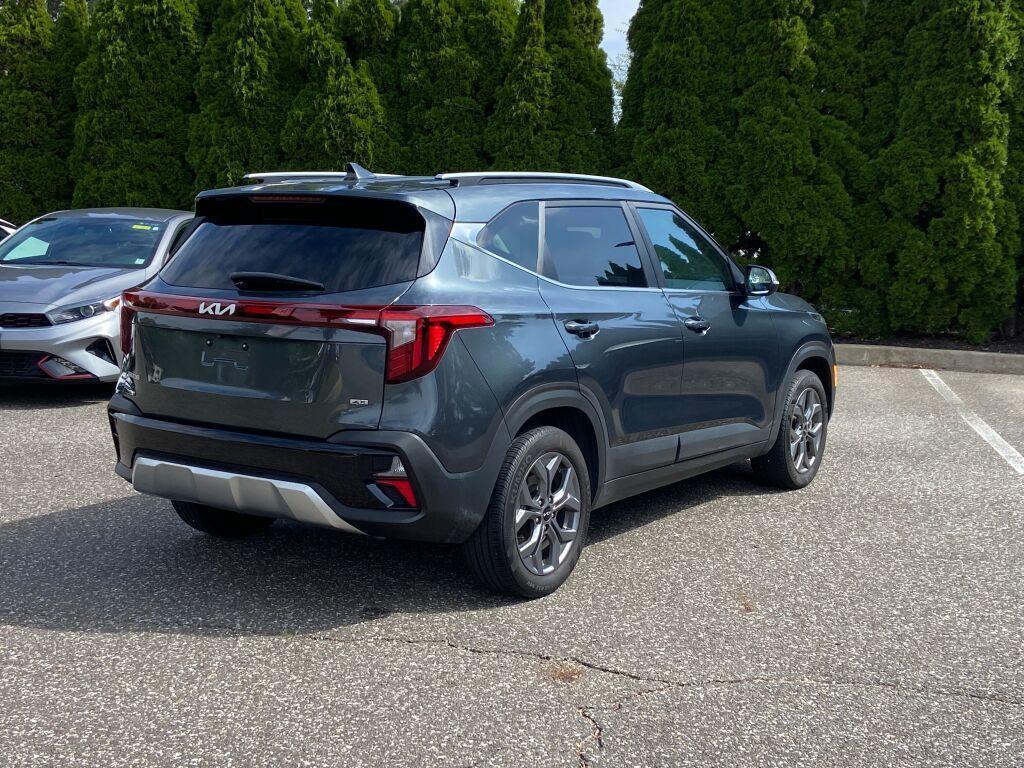 used 2024 Kia Seltos car, priced at $23,995