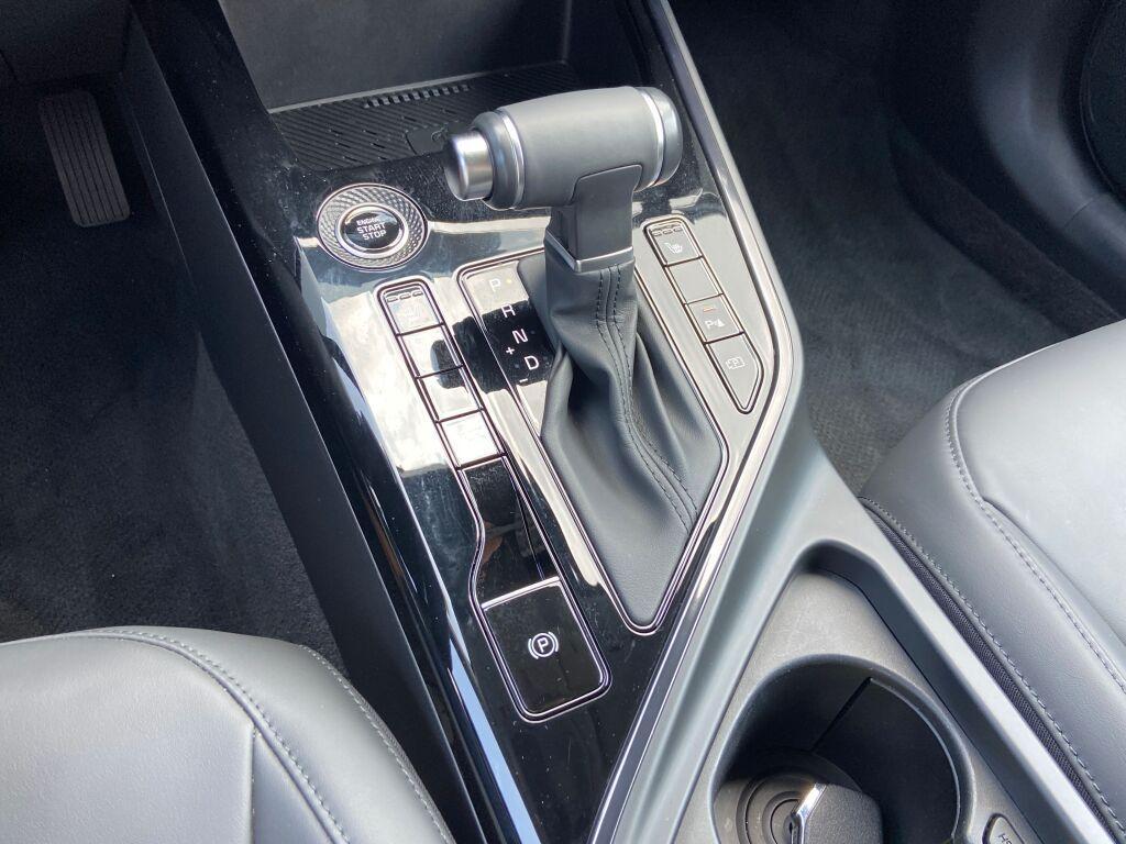 used 2024 Kia Niro car, priced at $25,671