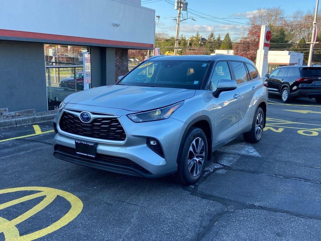 used 2024 Toyota Highlander Hybrid car, priced at $46,791