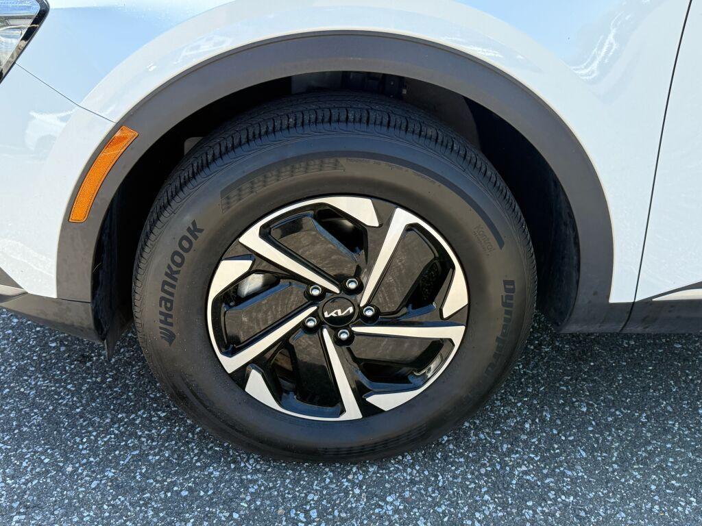 used 2023 Kia Sportage Hybrid car, priced at $26,991