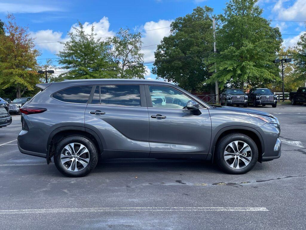 used 2024 Toyota Highlander car, priced at $42,791