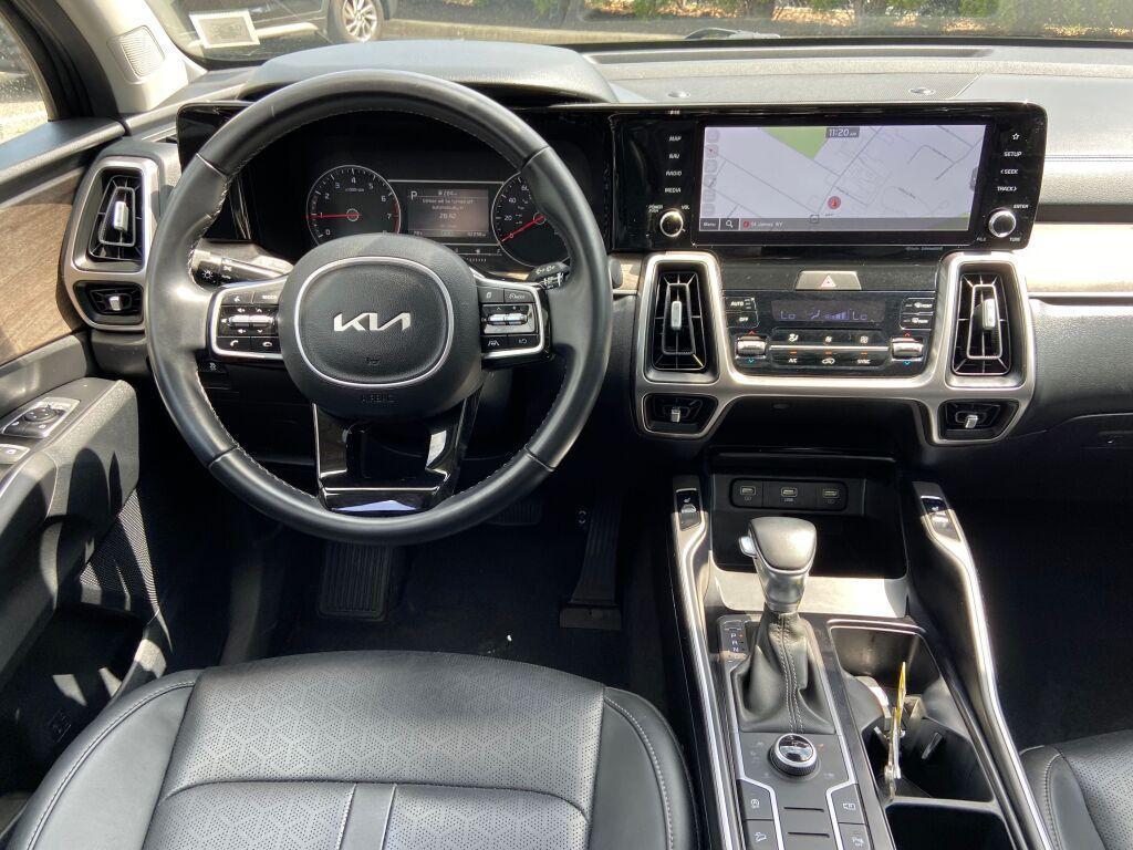 used 2022 Kia Sorento car, priced at $27,995