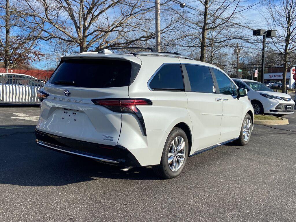 used 2024 Toyota Sienna car, priced at $61,791