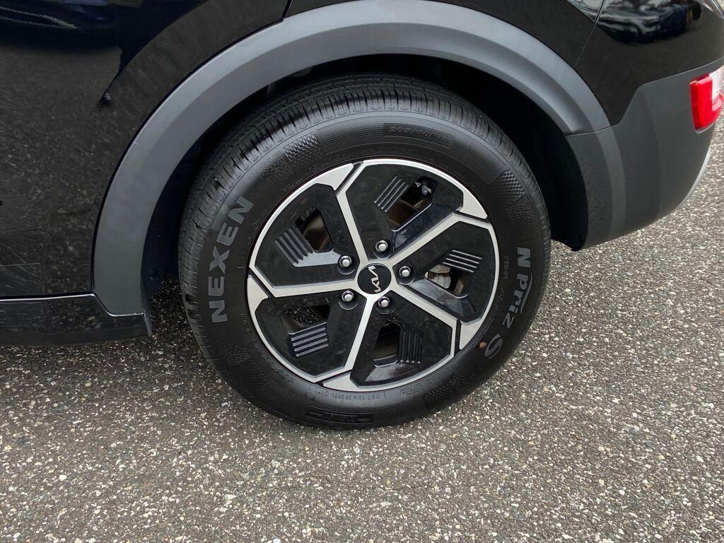 used 2024 Kia Niro car, priced at $23,991