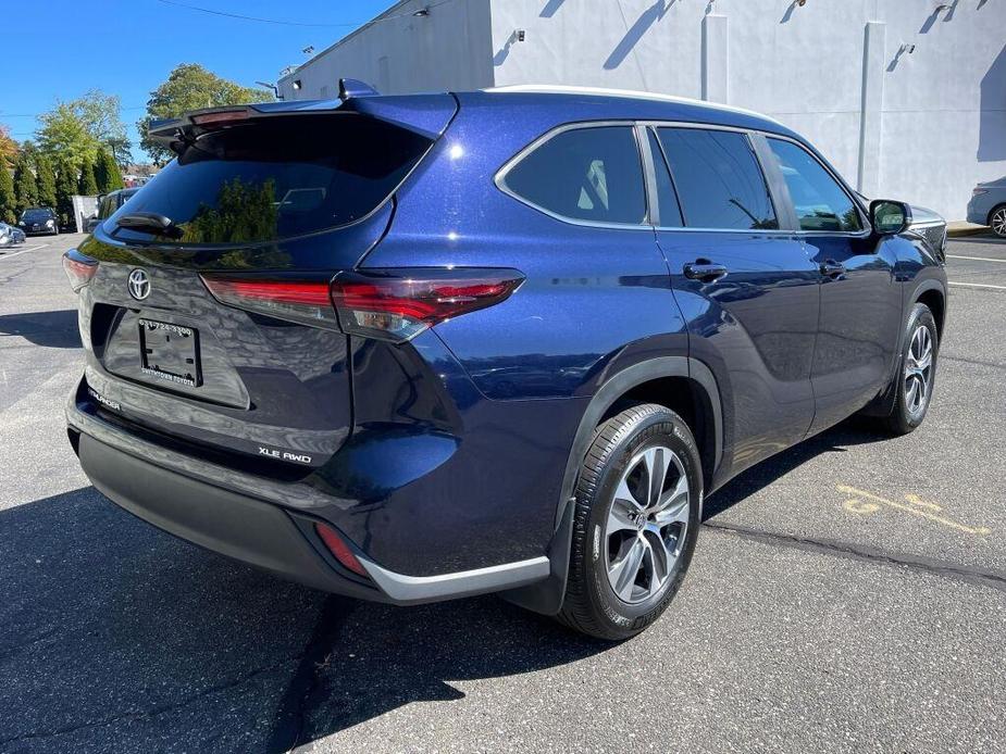 used 2024 Toyota Highlander car, priced at $45,791