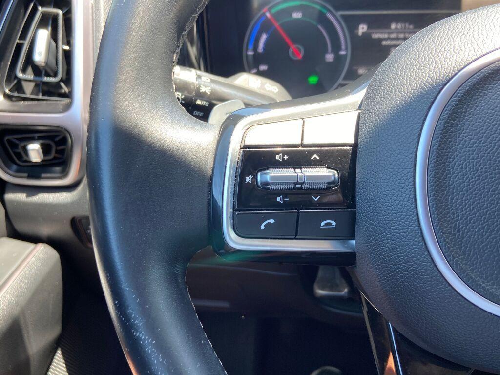 used 2022 Kia Sorento Hybrid car, priced at $29,993