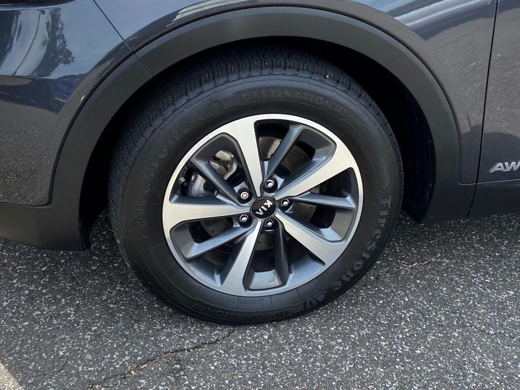 used 2019 Kia Sorento car, priced at $16,961