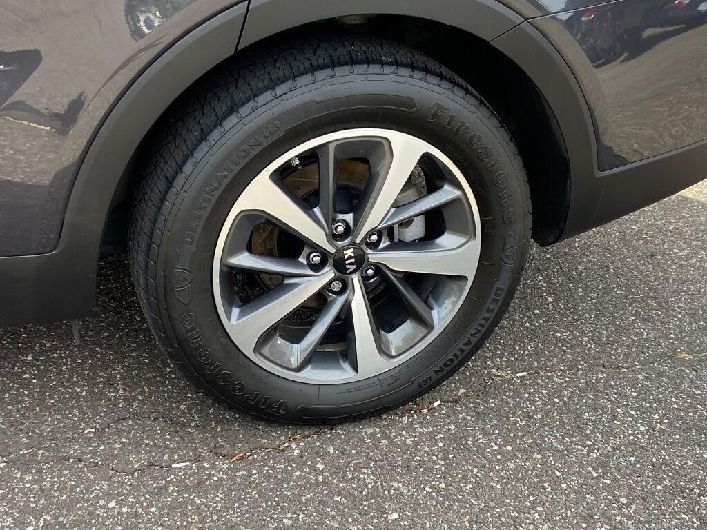 used 2019 Kia Sorento car, priced at $16,961
