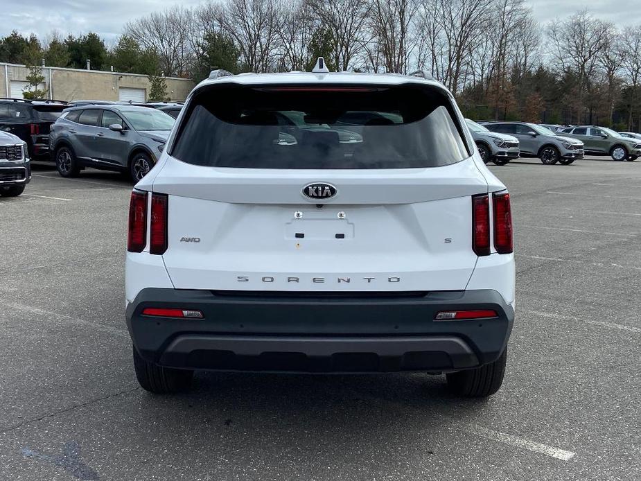 used 2021 Kia Sorento car, priced at $27,395