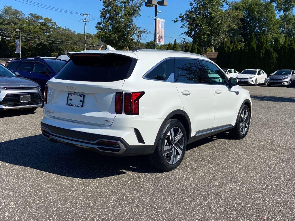 used 2023 Kia Sorento Hybrid car, priced at $29,961
