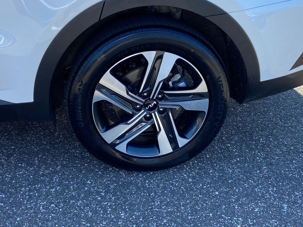 used 2023 Kia Sorento Hybrid car, priced at $29,961