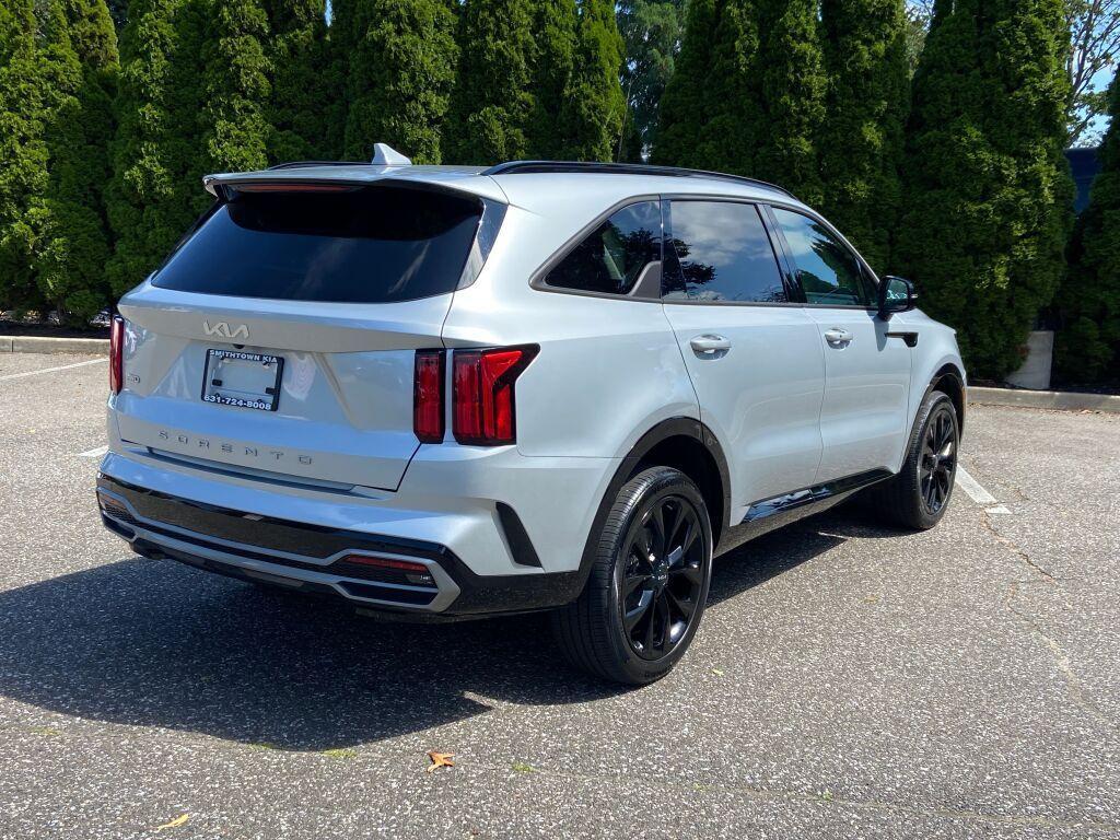 used 2022 Kia Sorento car, priced at $31,294
