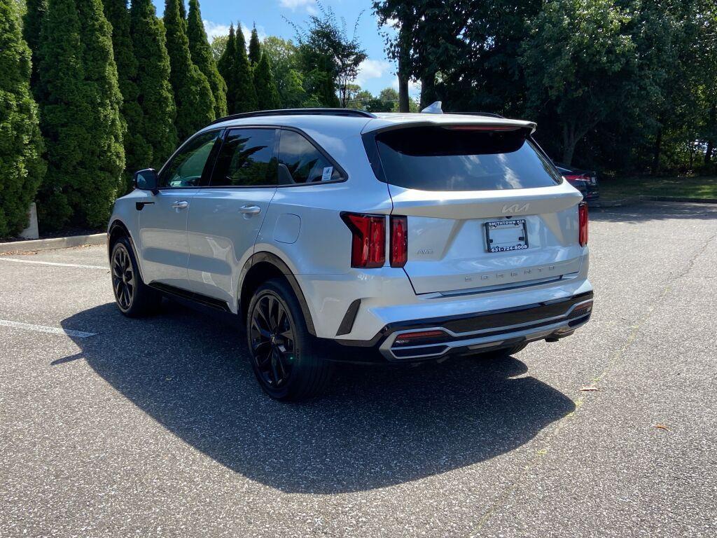 used 2022 Kia Sorento car, priced at $31,294