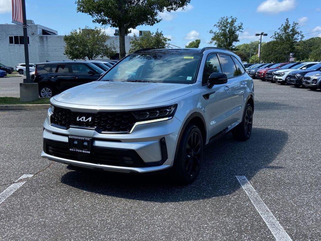 used 2022 Kia Sorento car, priced at $31,294