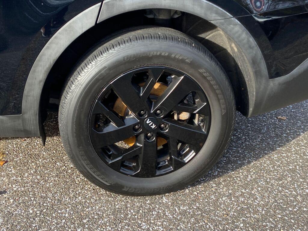 used 2021 Kia Sorento car, priced at $23,961