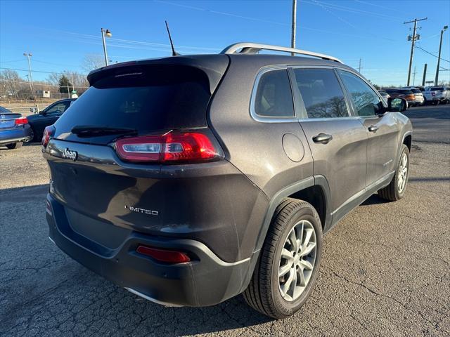 used 2018 Jeep Cherokee car, priced at $13,995