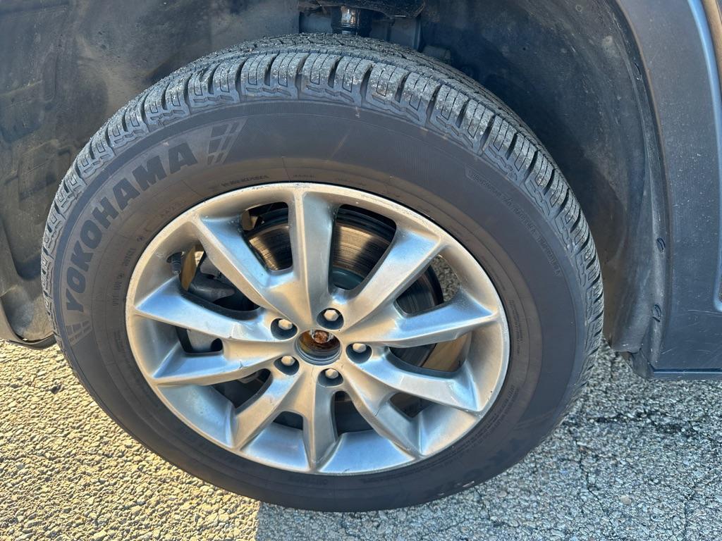 used 2018 Jeep Cherokee car, priced at $12,995