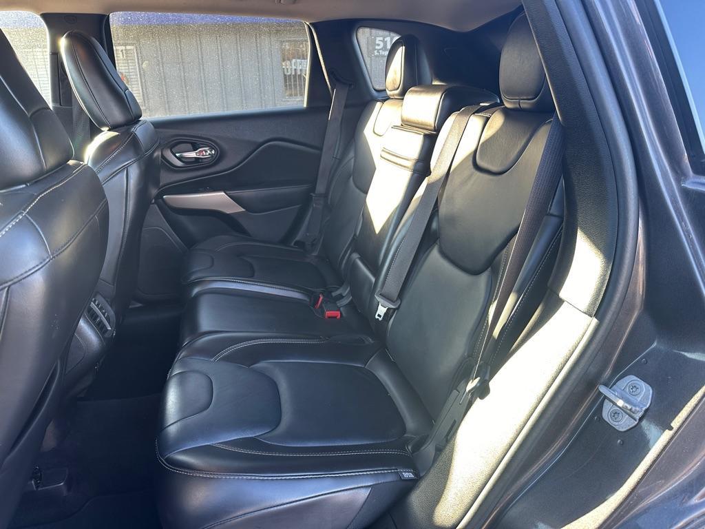 used 2018 Jeep Cherokee car, priced at $12,995