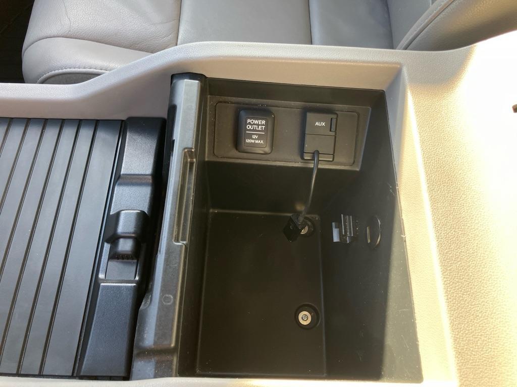 used 2014 Honda Pilot car, priced at $10,995