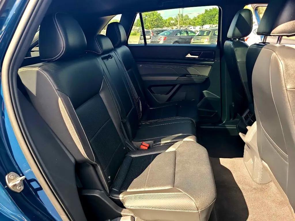 used 2022 Volkswagen Atlas Cross Sport car, priced at $18,995