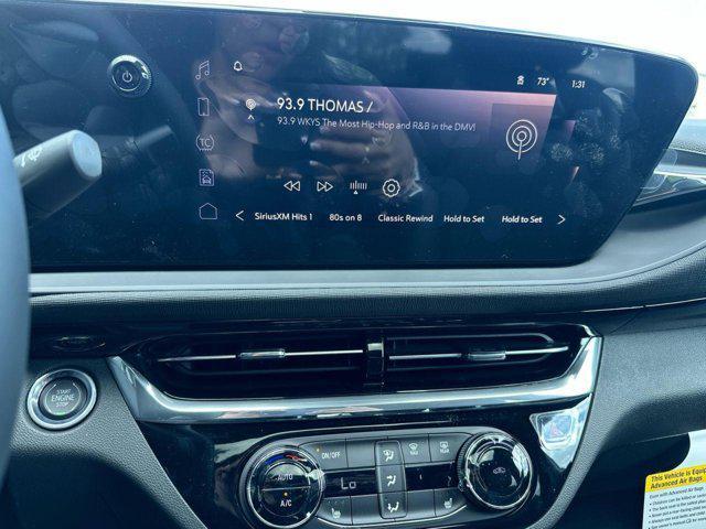 new 2025 Buick Envista car, priced at $27,500