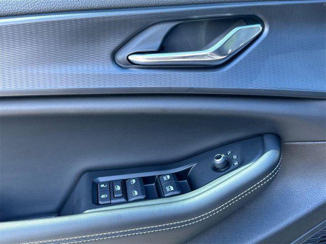used 2024 Jeep Grand Cherokee car, priced at $34,500