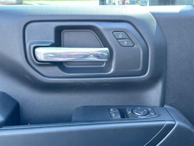 new 2025 GMC Sierra 2500 car, priced at $47,500