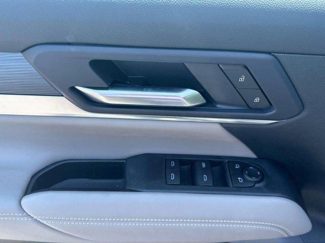 new 2025 GMC Terrain car, priced at $33,500