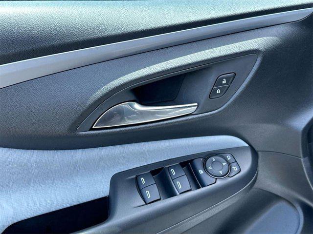 new 2025 Buick Envista car, priced at $23,000