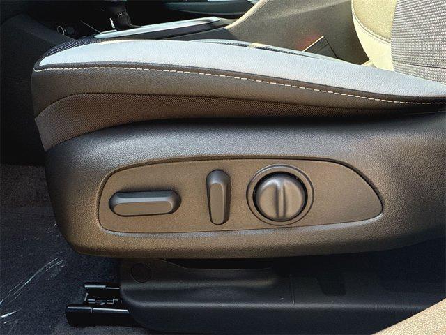 new 2025 Buick Envista car, priced at $23,000