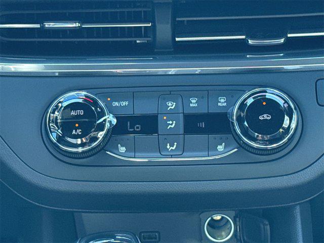 new 2025 Buick Envista car, priced at $23,000