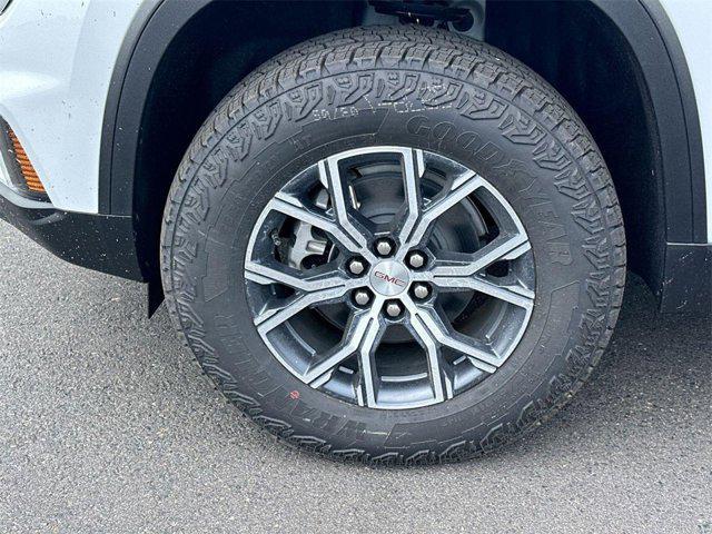 new 2025 GMC Acadia car, priced at $50,500