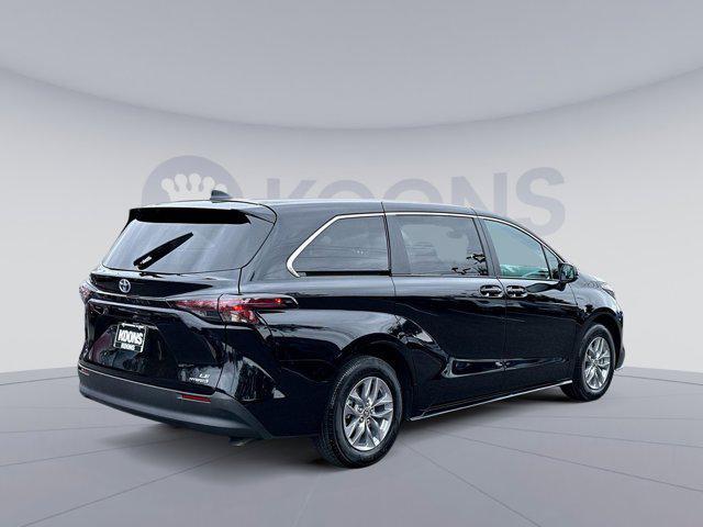 used 2024 Toyota Sienna car, priced at $41,000