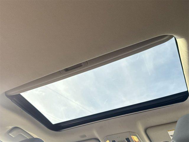 used 2021 Toyota Highlander car, priced at $28,500