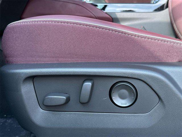 new 2025 Buick Envision car, priced at $41,500