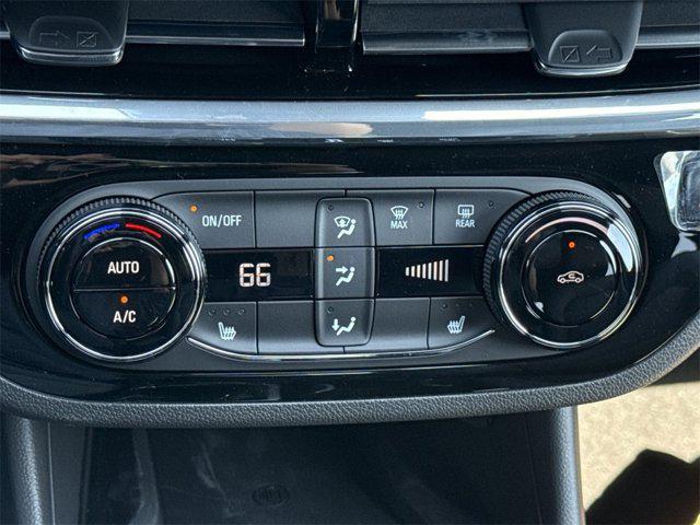 new 2025 Buick Envista car, priced at $26,000