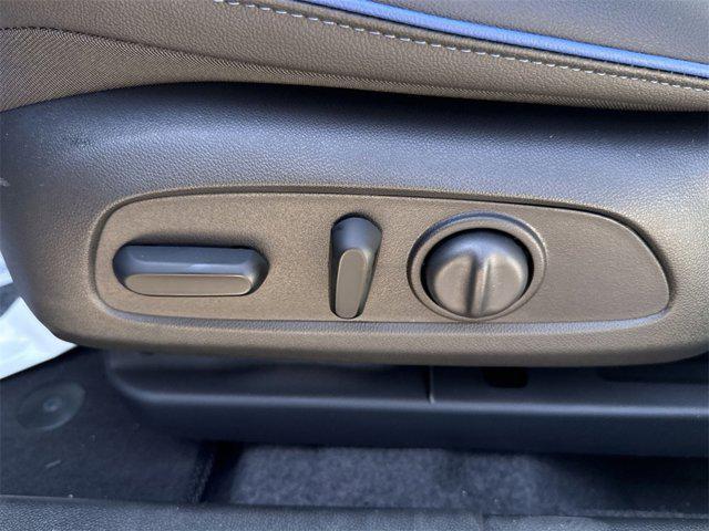 new 2025 Buick Envista car, priced at $26,000