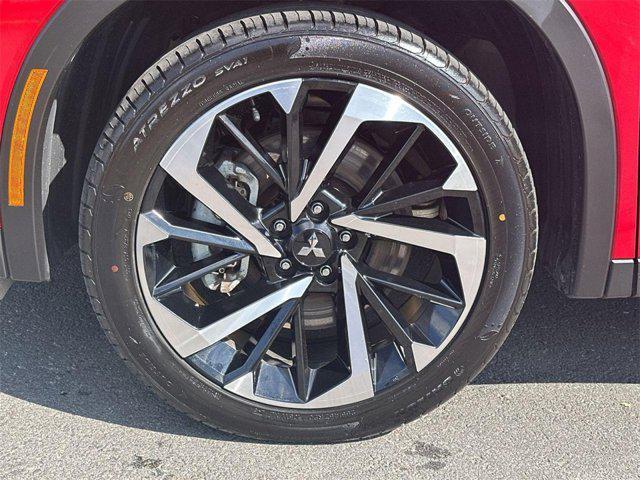 used 2023 Mitsubishi Outlander PHEV car, priced at $25,800