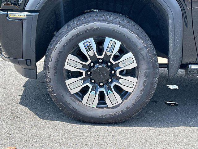 new 2025 GMC Sierra 2500 car, priced at $79,500