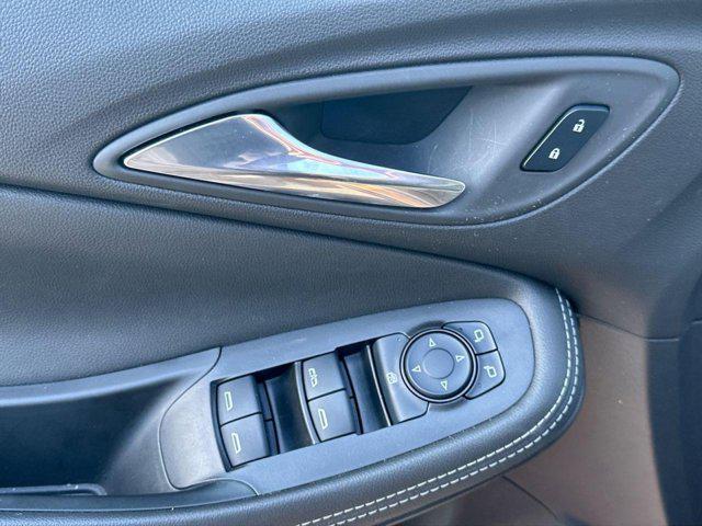 new 2025 Buick Encore GX car, priced at $25,500