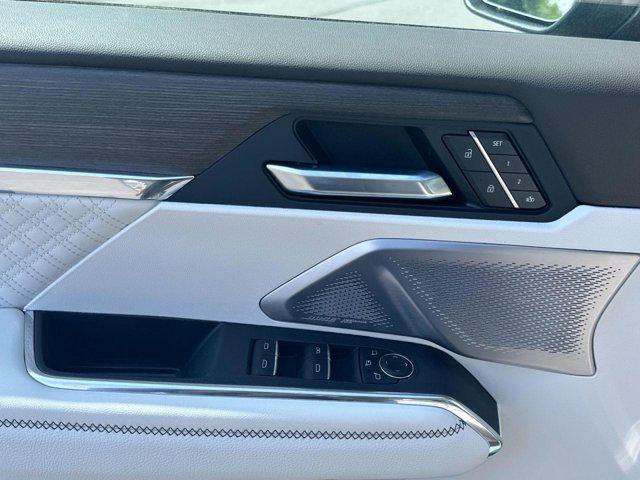 new 2025 GMC Acadia car, priced at $62,000