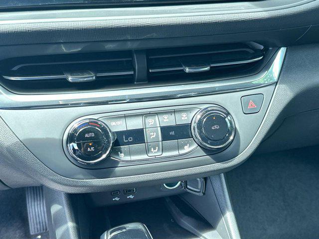 new 2025 Buick Envista car, priced at $24,500
