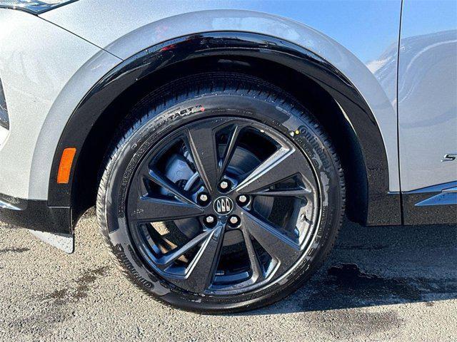 new 2025 Buick Envision car, priced at $42,000