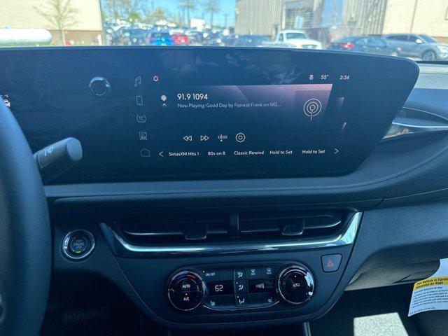 new 2025 Buick Envista car, priced at $26,500