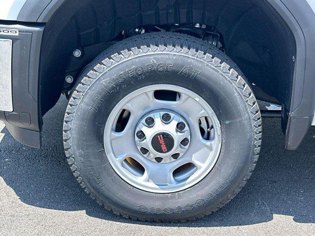 new 2025 GMC Sierra 2500 car, priced at $51,000