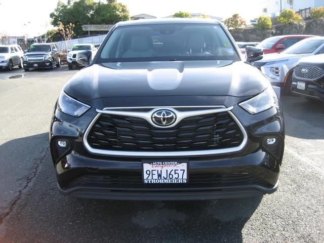 used 2023 Toyota Highlander car, priced at $36,500