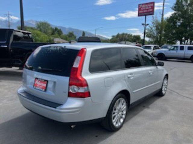 used 2006 Volvo V50 car, priced at $10,700